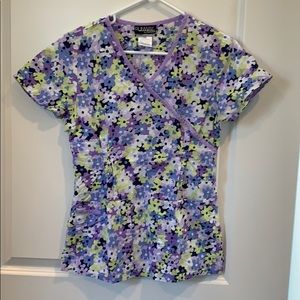 Cherokee Print Scrub Top